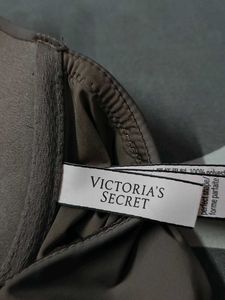 34D Victoria&#39;s Secret