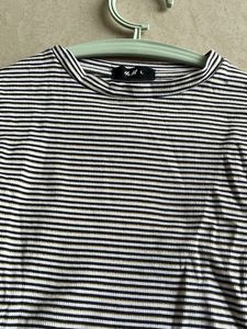 H&amp;M Black and white Crop strip top