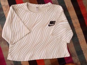 CROP TOP....🤍✨