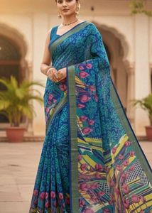 Crepe Saree -Vibrant Floral Pallu Abstract Design