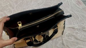 Chic Animal Print Handbag