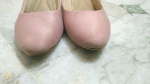 Elegant Pink Block Heel Pumps