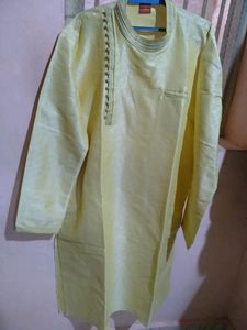 New Gents Kurta And Pyjama.Wore Only Once On Marriage.kurta size:105 Cm/42. Bottom Wearsize:38.