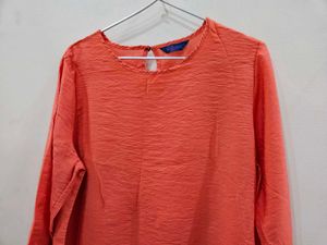 Beautiful Peach Top