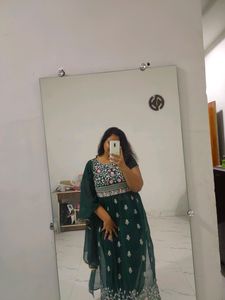Green Nayra Suit