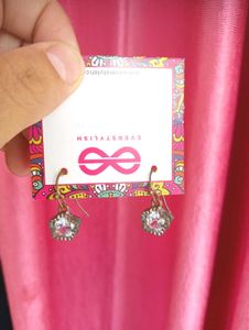 Everstylish Flower Earrings