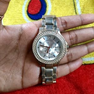 Golden Stylish Metal Watch