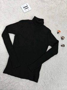 Zara Black Turtleneck Long Sleeve Top