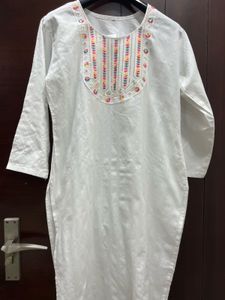 White Embroidered Kurta