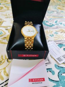 unused new titan Watch