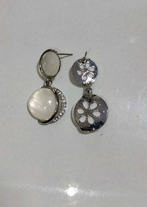 Oval Shaped Elegant Earrings