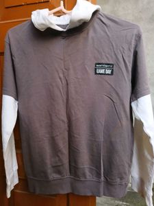 Y&F Stylish Two-Tone Sweatshirt