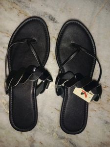 Women Flats (D-40)