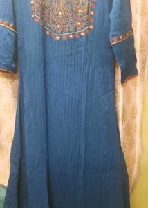 Elegant Blue Embroidered Kurta