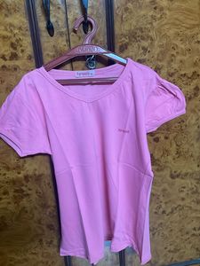 Girls (kids) Pink top With V Neck