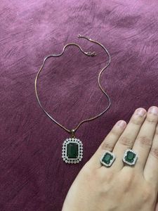 Emerald Green Necklace & Earrings Set