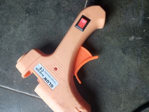 Glue Gun With Tag