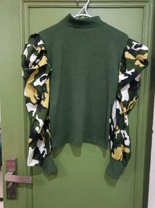 Green Camo Sleeve Top