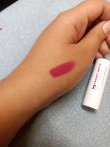 MYGLAMM Creamy Matte Lipstick In Pink Colour (Neve