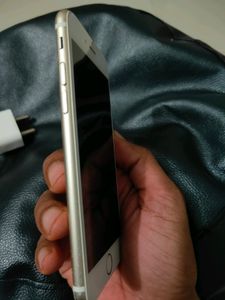 I Phone 6s Gold Colour