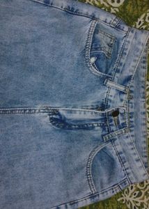 Straight Fit Baggy Jeans