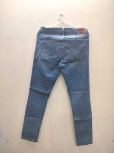 Levi&#39;s 711 Skinny Jeans