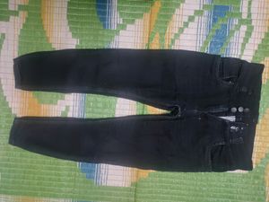 High-waist Black Denim Jeans