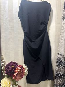 🖤Chic Black Midi Dress🖤