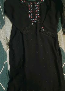 Elegant Black Embroidered Kurta