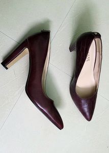 💥Price Drop💥Unused Branded New Celeste Burgundy Heels/Pumps
