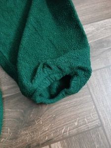 Green Pullover Sweatshirt