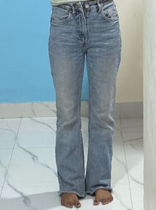 ZARA JEANS SIZE -24