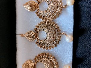 Earrings And Maangtika Set