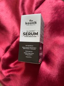 Kosmic Oil Controlling Serum With Marks Reduction