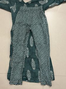 Elegant Green Printed Kurta Set