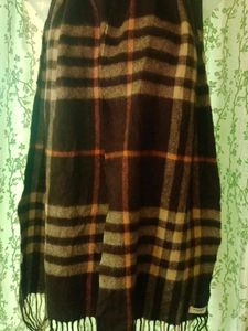 Unisex Authentic Burberry London  Check Scarf