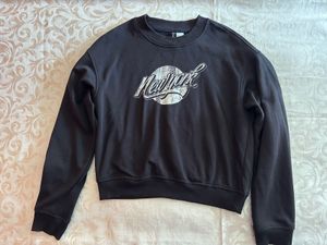 H&amp;M Sweatshirt