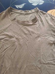 Grey Solid Tshirt M Size