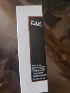 Kay Beauty Metal Show Eyeshadow/ Kajal Stick