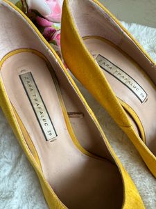 Final Discount🎉 Zara Pumps
