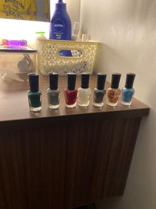 7 Nail Polishes With Remover