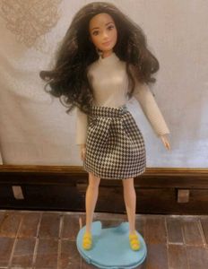 Barbie Fashionista Doll In Mint Condition