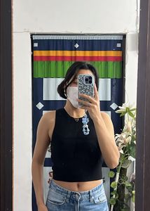 Sleeveless Black Crop Top