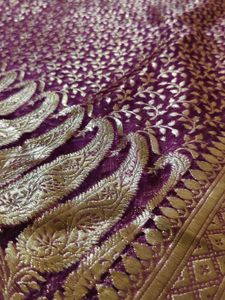 tissue slik Banarasi Saree 😍 expansive hai