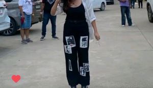 Graphic Print Jeans