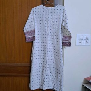 Rangriti White Printed Kurti