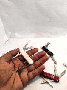 Victorinox Classic SD For 600 Each