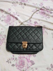 3 Stylish Shoulder Bags