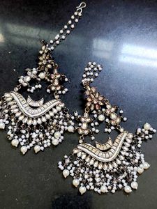 Parinika Earrings With Ear Chains