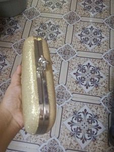 Elegant Gold Glitter Clutch